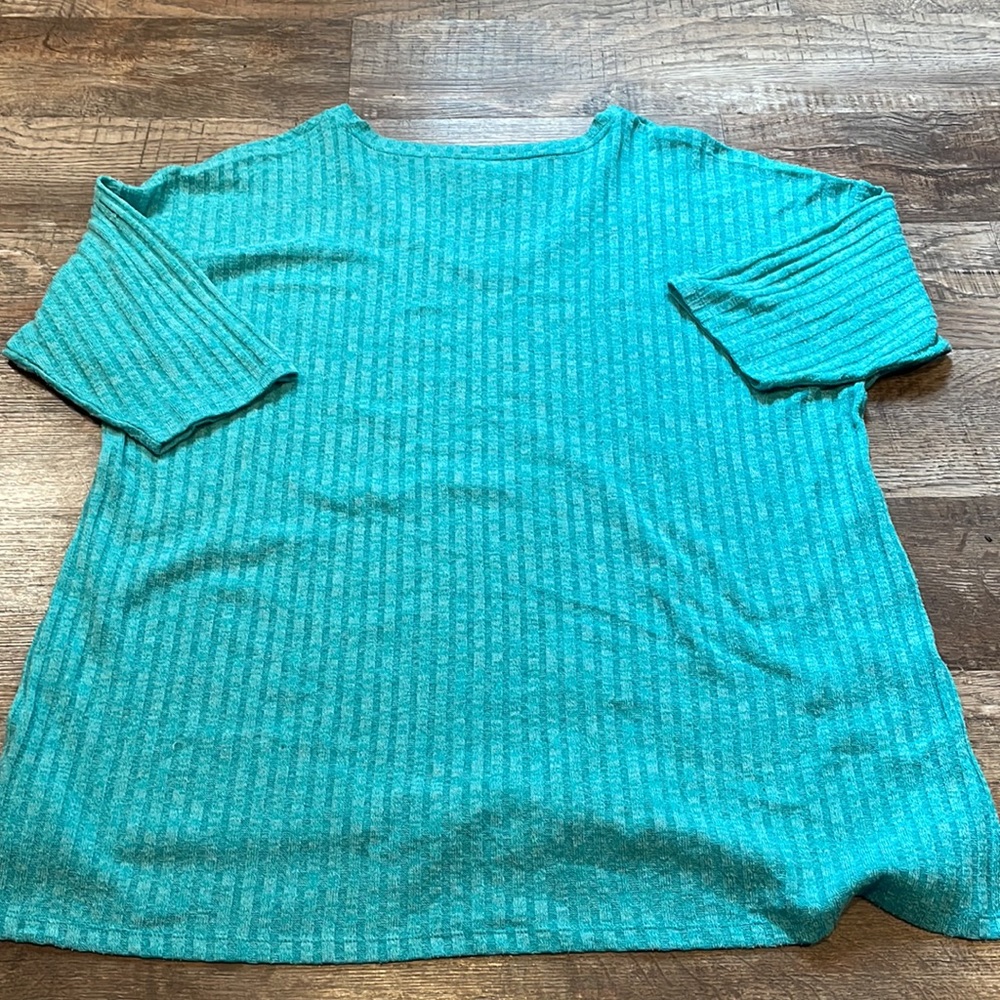 Shirt - Picture 3 of 3